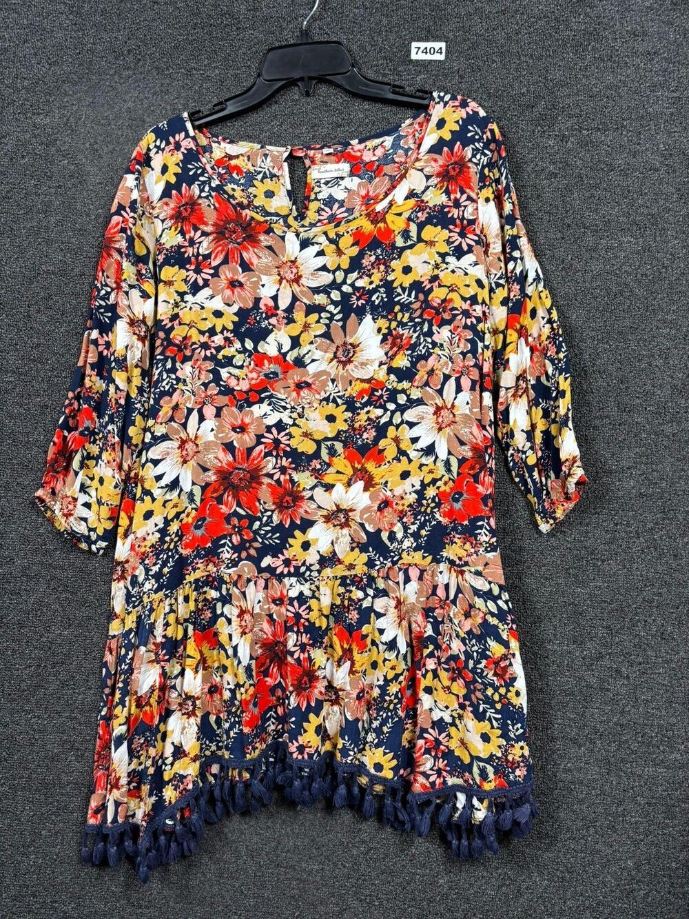 Southern Stitch Shirt Womens Medium Multicolor Floral Tassel Hem Boho Tunic